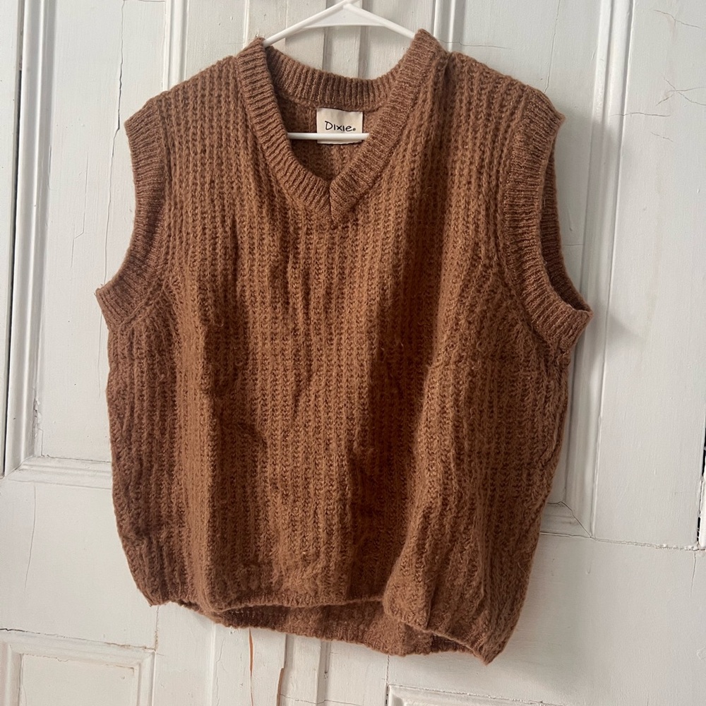 Brown gilet sweater
